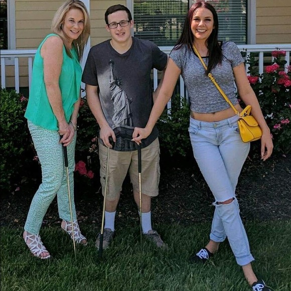 Meet your Posher, Rhonda - Picture 5 of 8